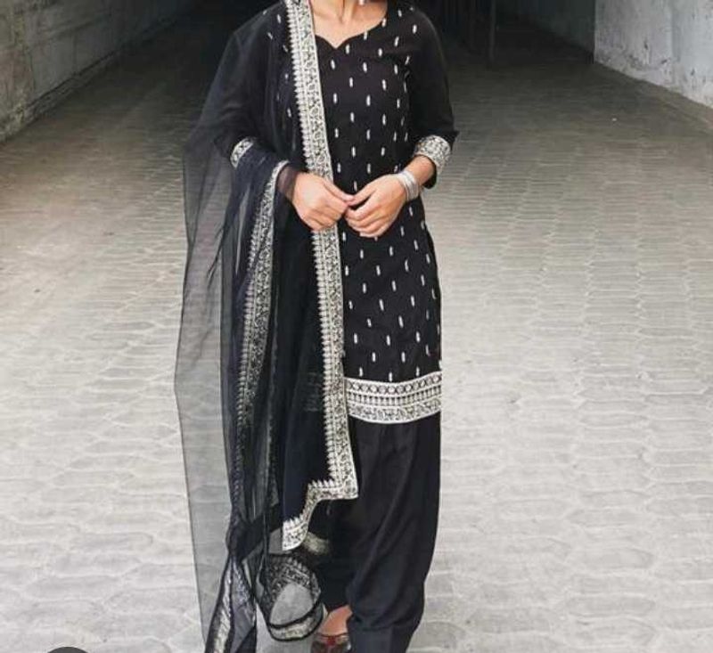Elegant Black Patiyala Salwar Suit