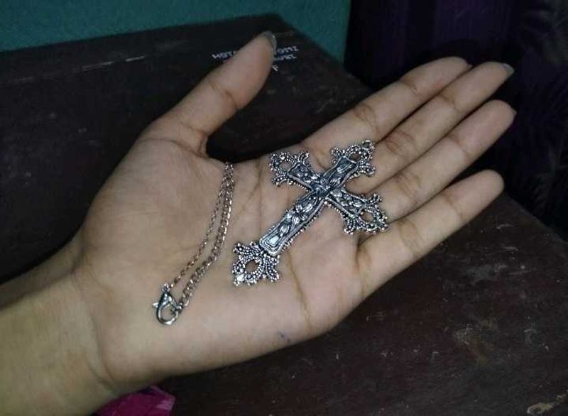 Cross Pendant Necklace
