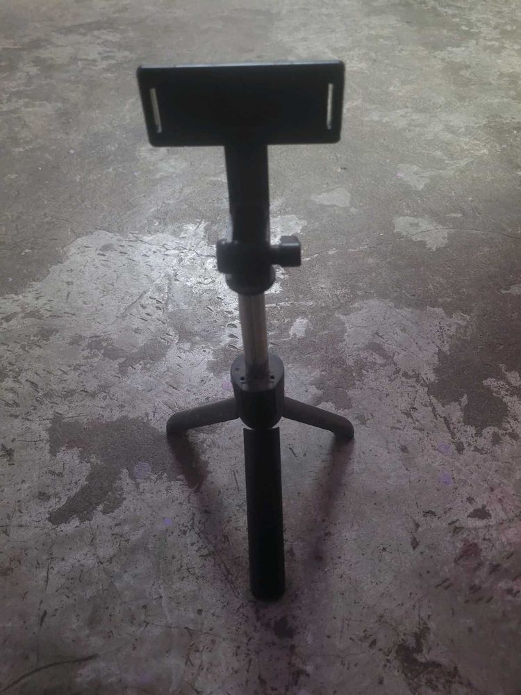 phone selfie stick stand