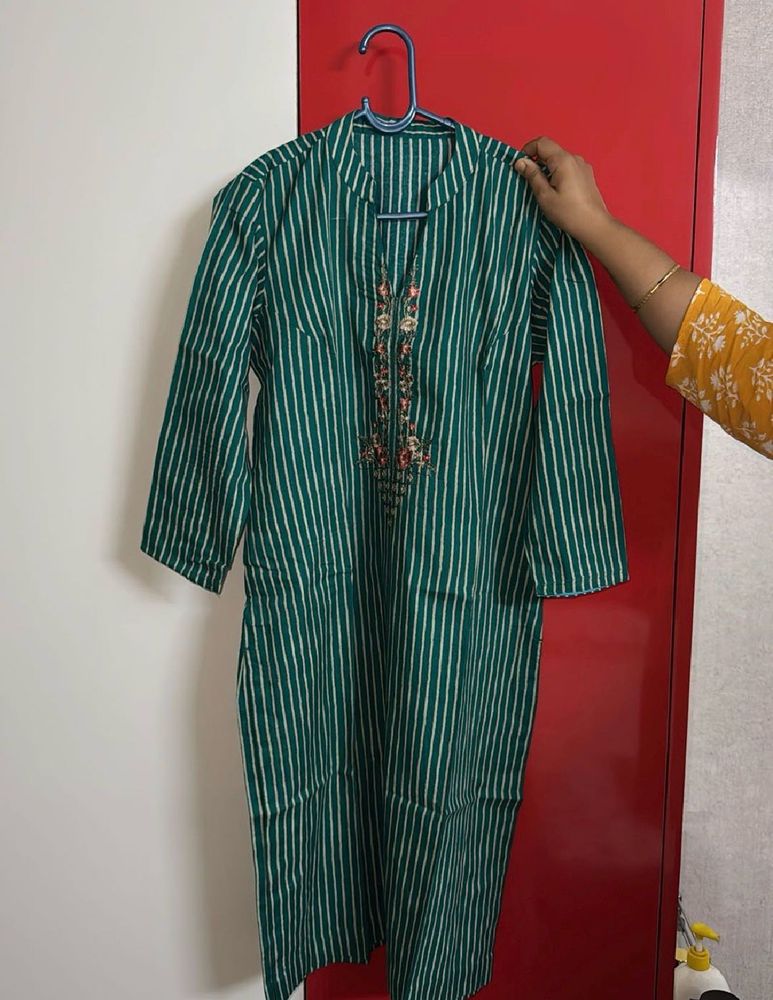 FabIndia Fabric Stitched Suit