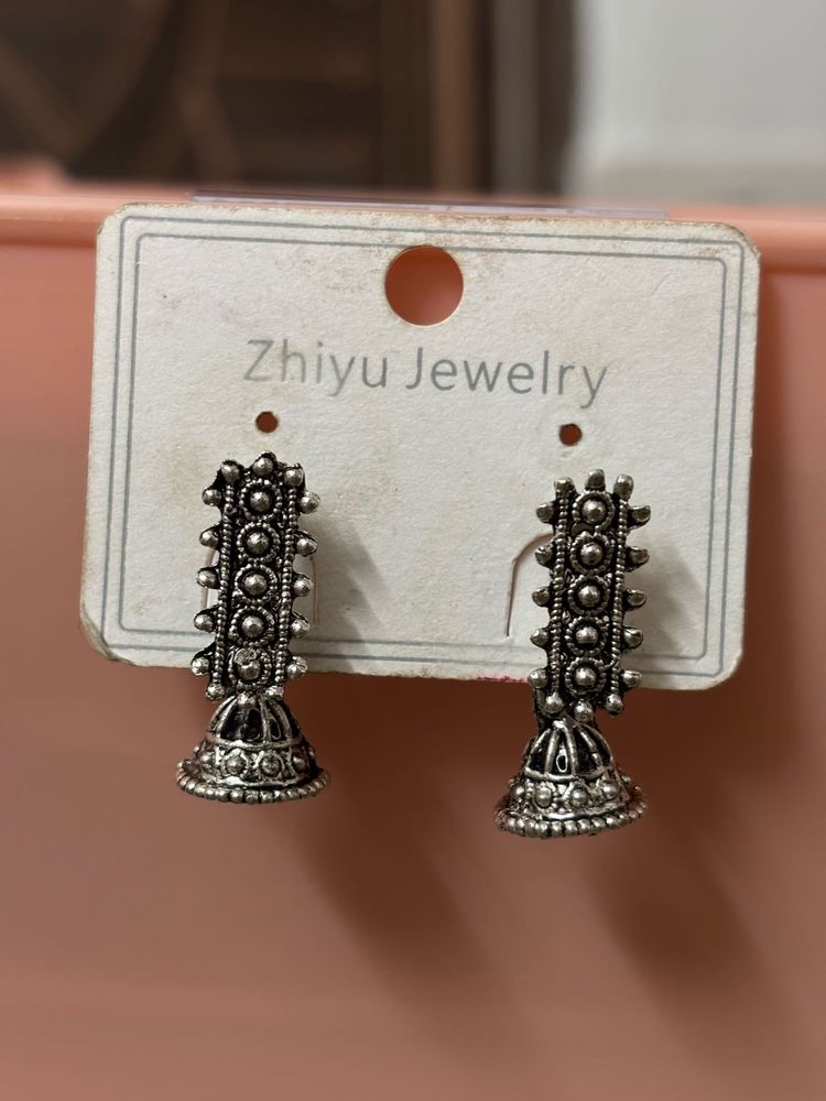 Silver Jhumka Earrings