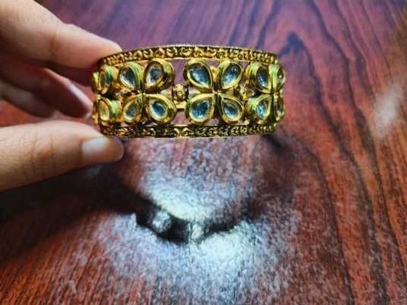 Gold-toned Bracelet
