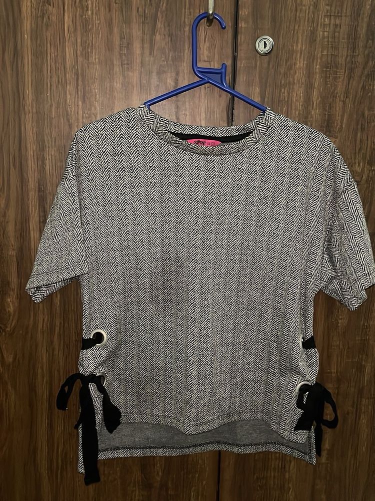 Patterned Grey T-Shirt (From Dubai)