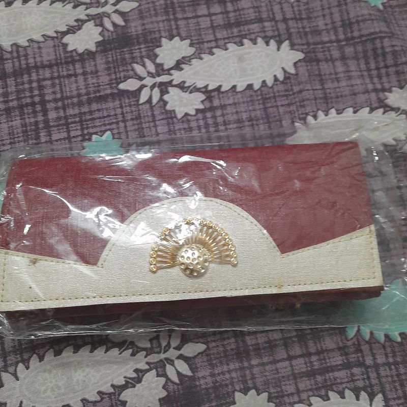 Elegant Maroon &amp; White Wallet