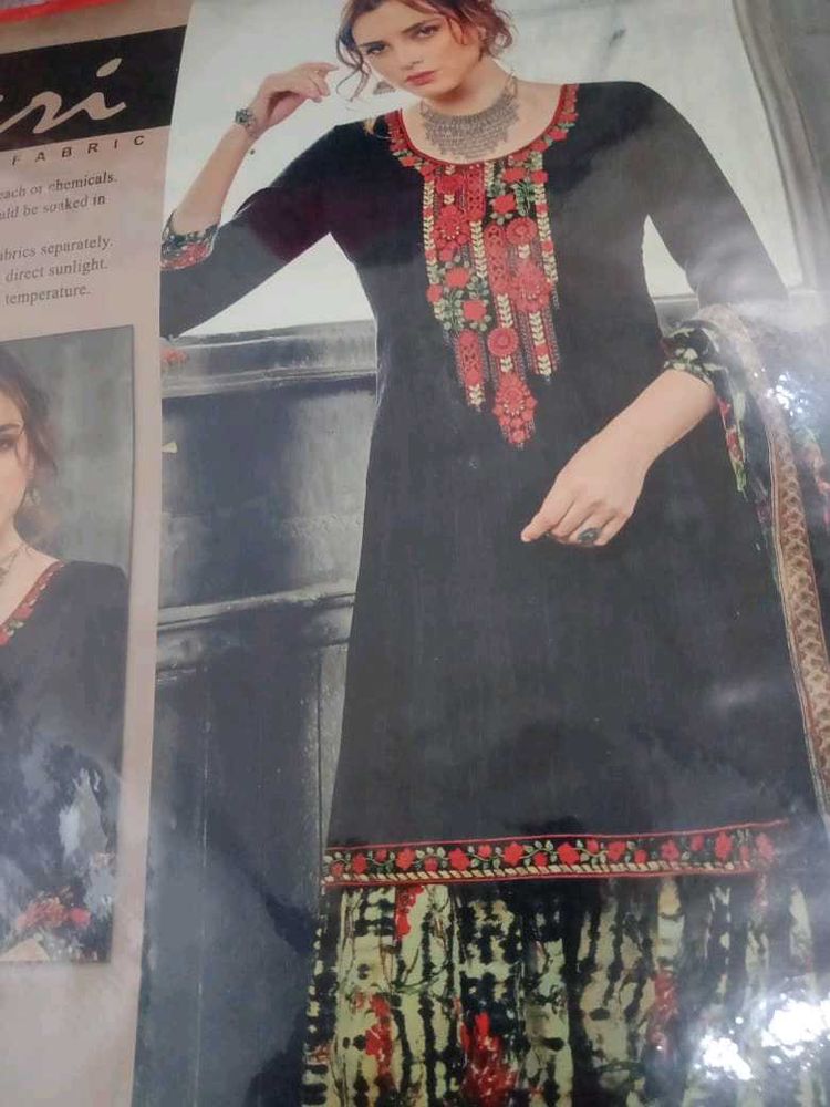 Elegant Embroidered Kurta Set