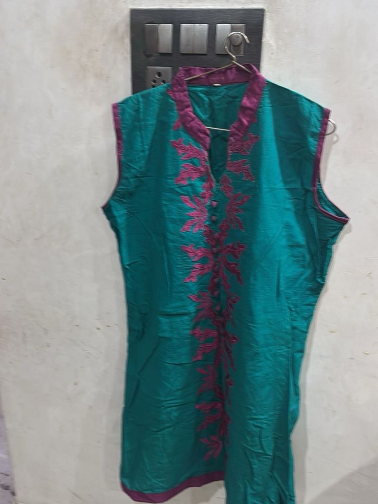Emerald Green Embroidered Kurti