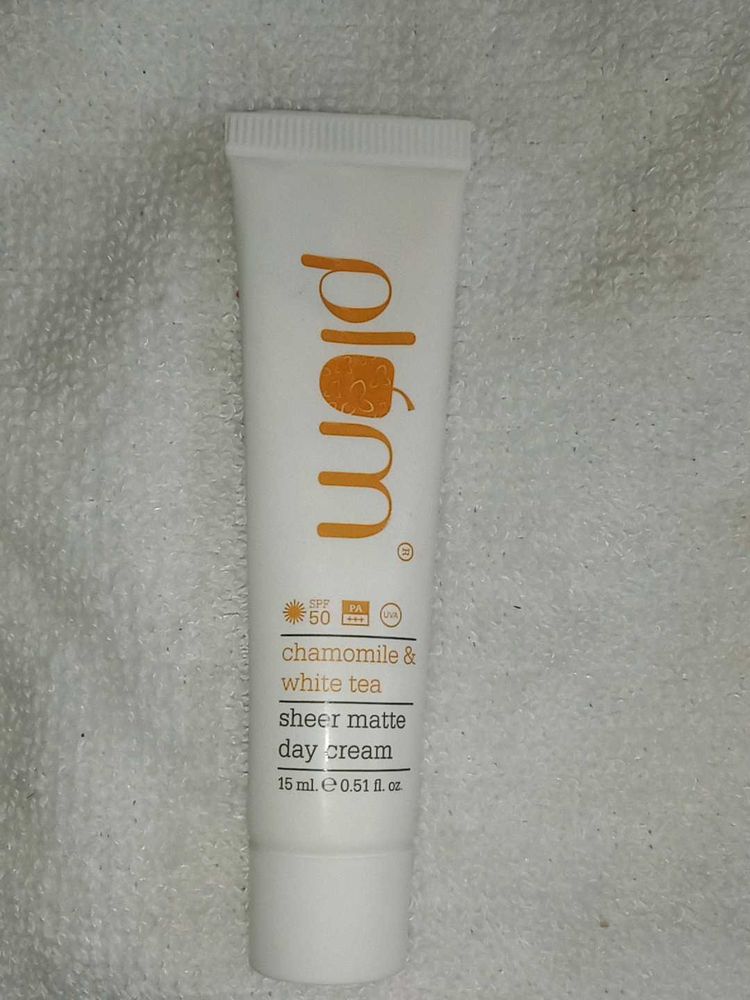 Plum Sheer Matte Day Cream