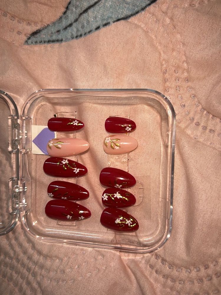 Customised Press On Nails