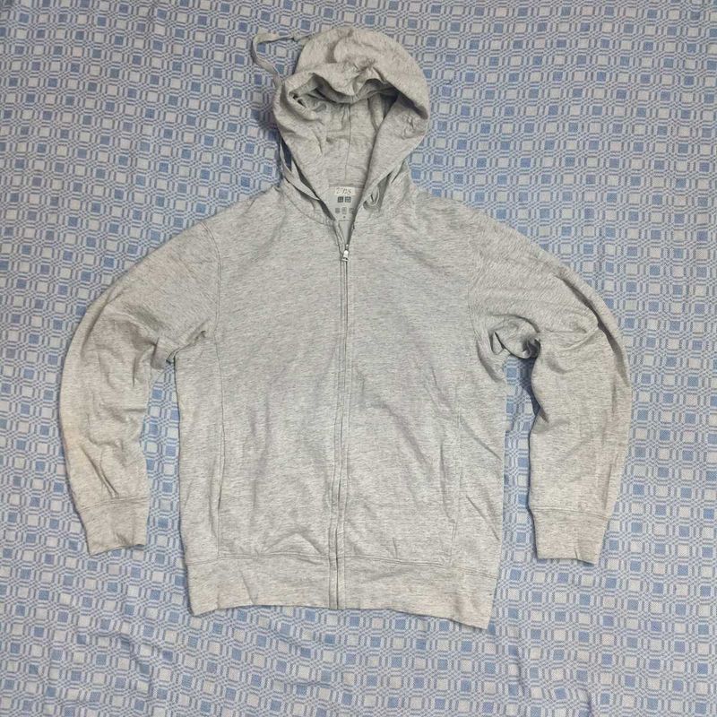 Uniqlo Hoodie ✨