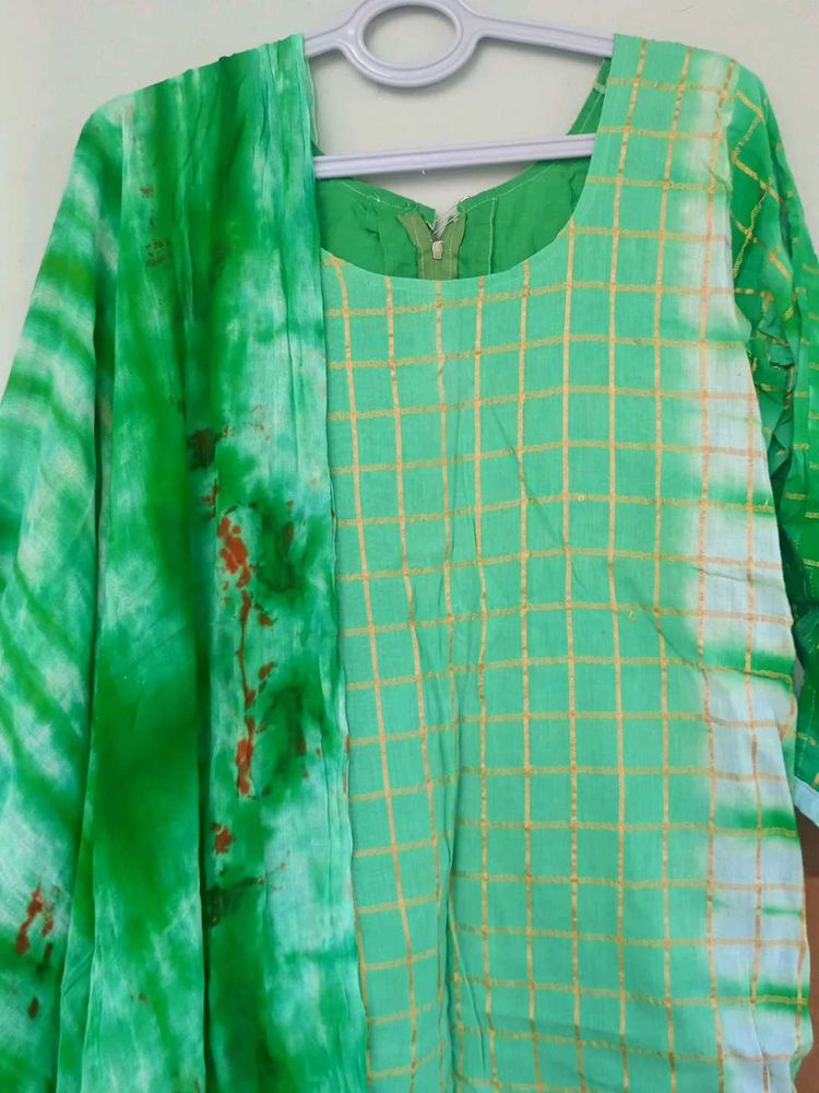 Green Kurti + duppata pair