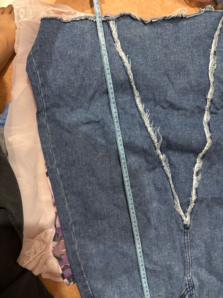 Distressed V Cut Jeans