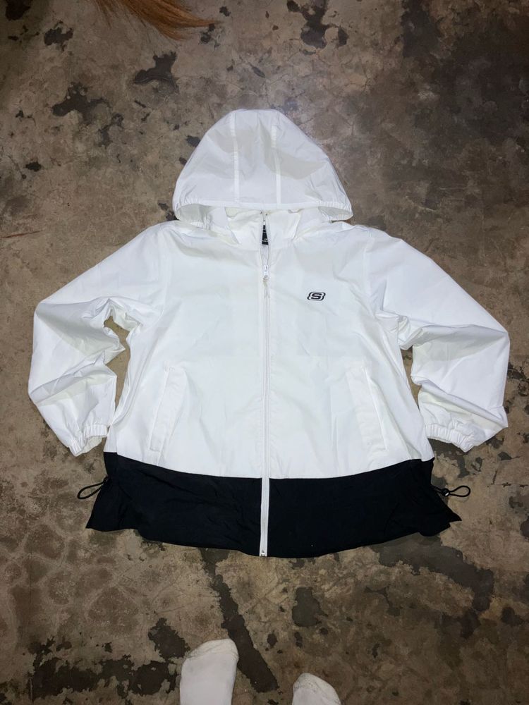 Sketchers Women  Jacket