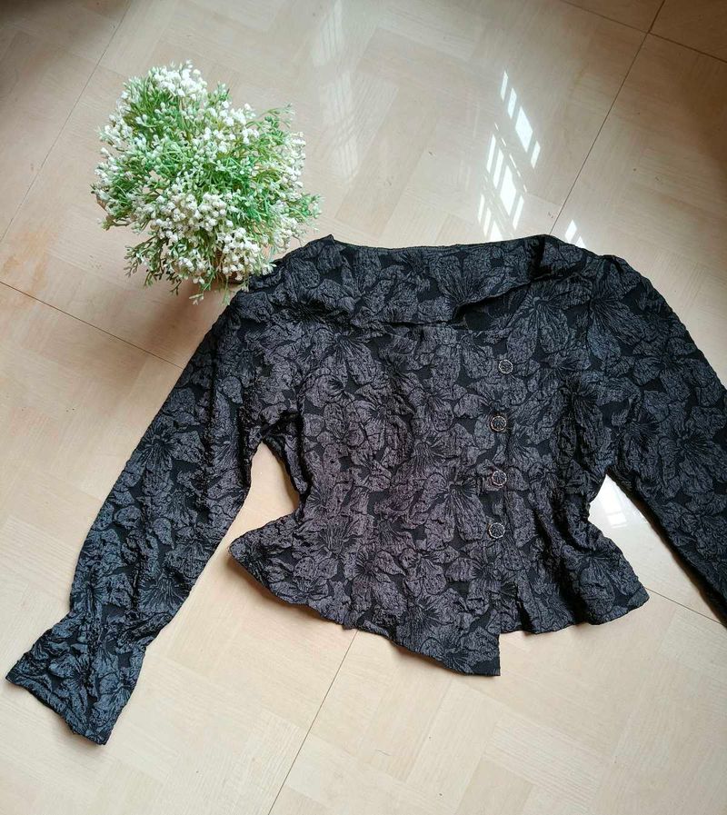 New Tailored Top 🌸
