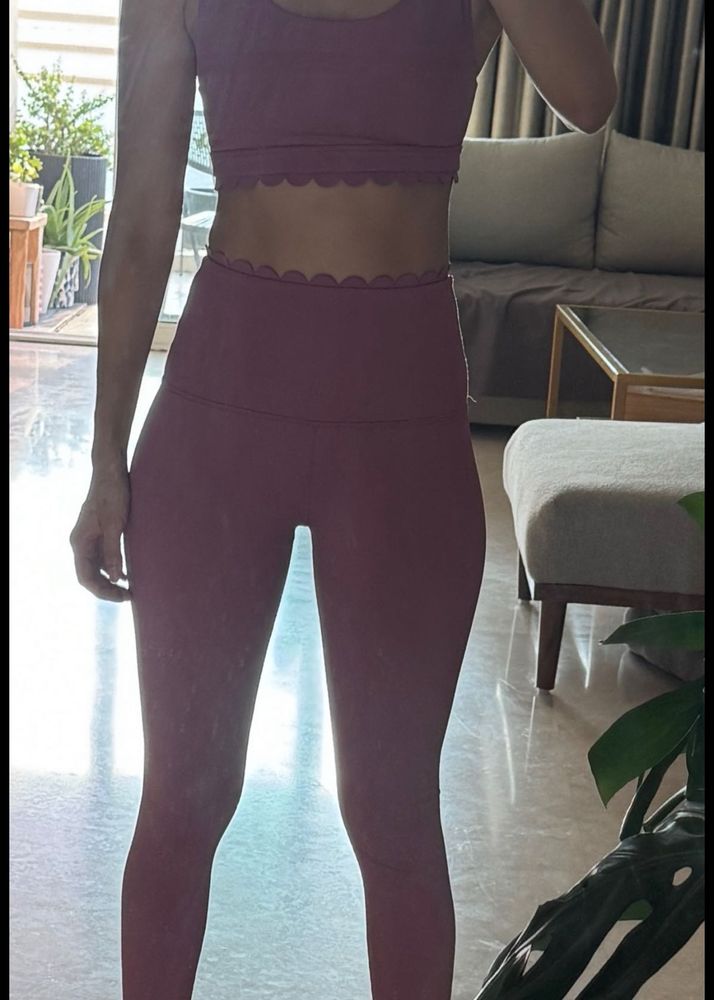 Scallop Activewear Leggings Set