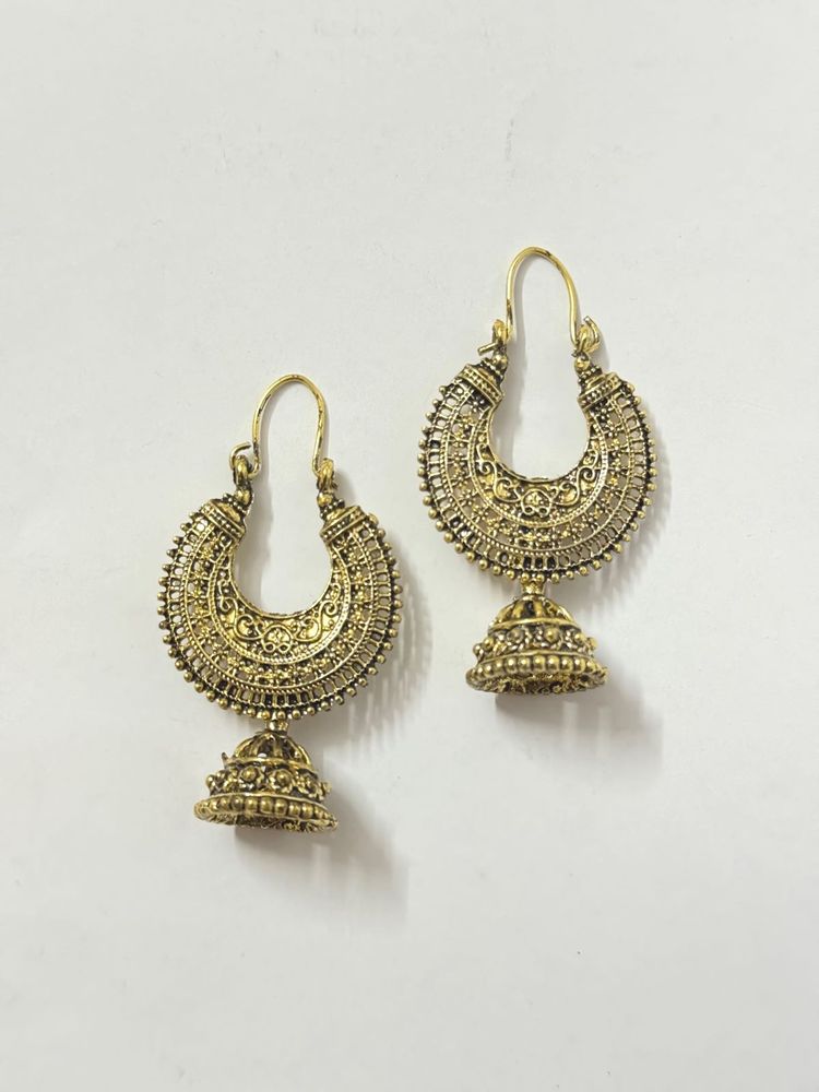 Vintage Gold Jhumka Earrings