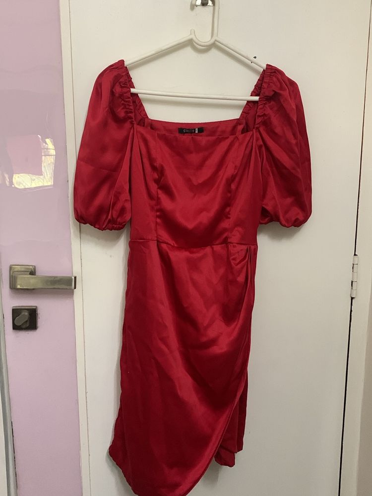 red square neck dress