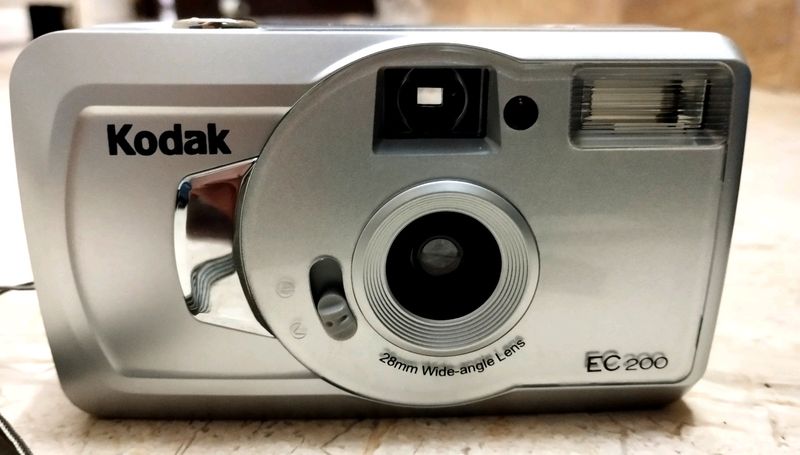 Kodak Ec 200 Camera