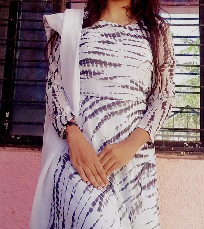 Tie-Dye Print Dress with Scarf
