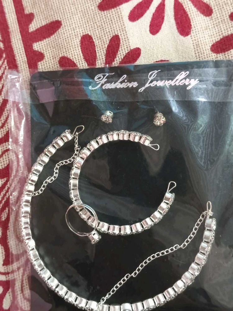 Good Neckless