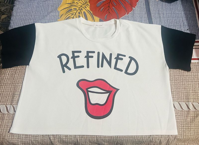 Refined Graphic Tee Crop(oversized)