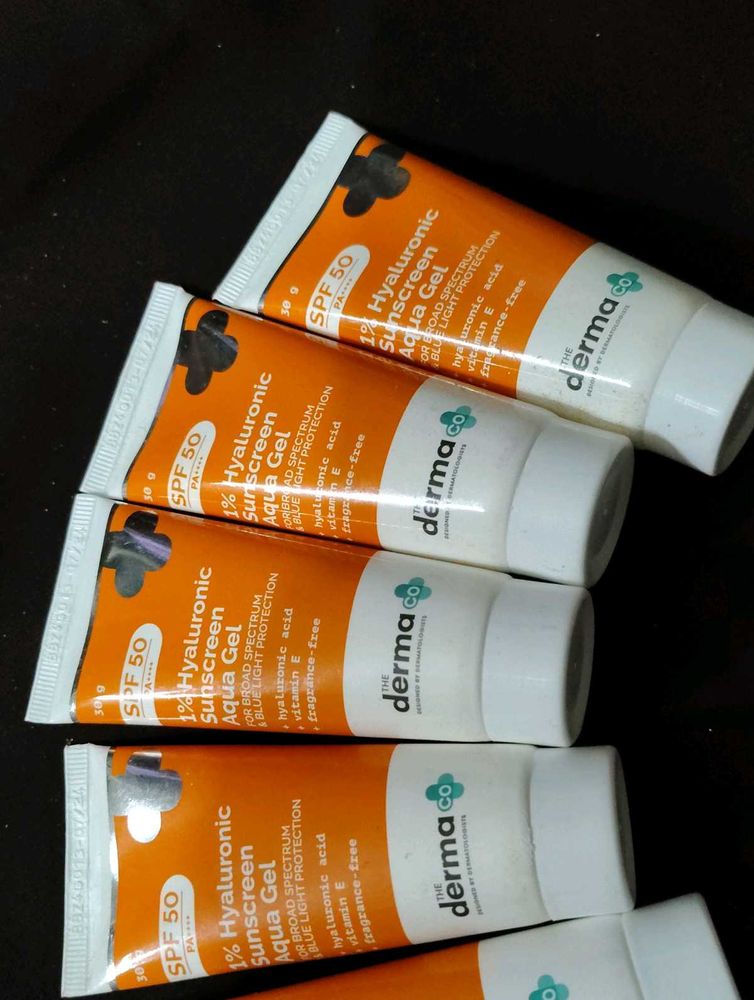 The Derma Co Hyaluronic Sunscreen Gel