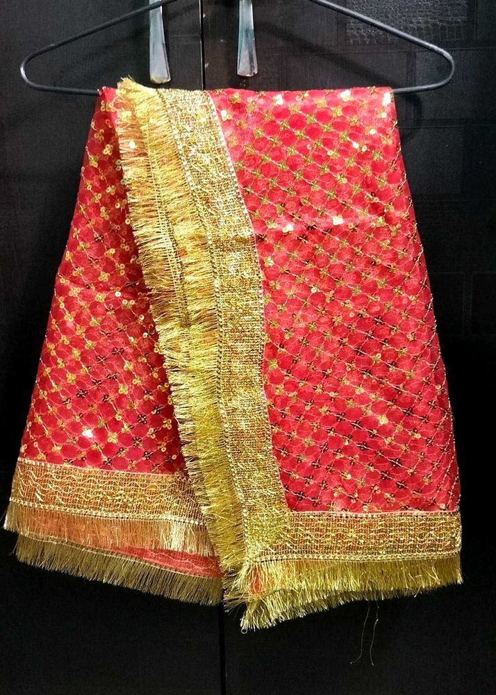 GORGEOUS RED CHUNNI/CHUNRI