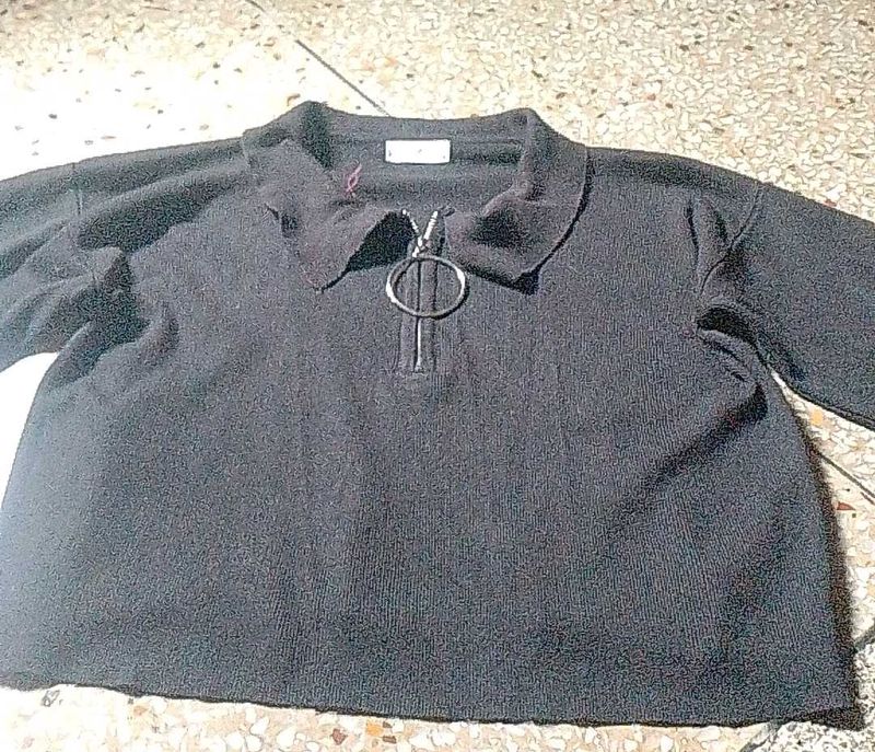 Cute Black Crop Top