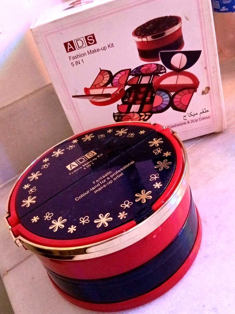 ADS Fashion Makeup Kit