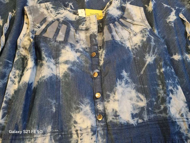 Model  Denim Top