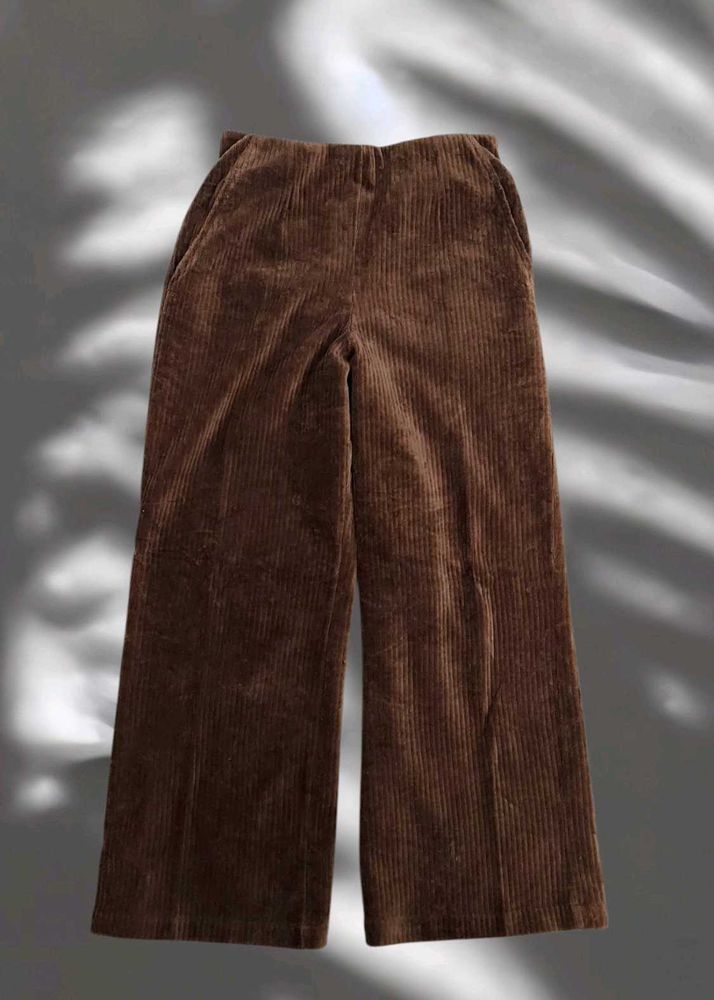 Browm Ribbed Trouser With Pockets