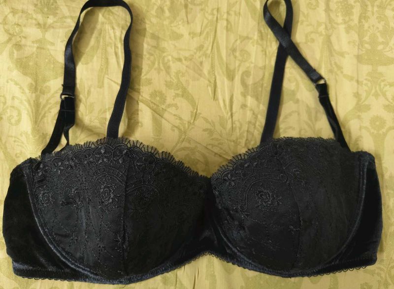 SMART &amp; SEXY Elegant Black Bra