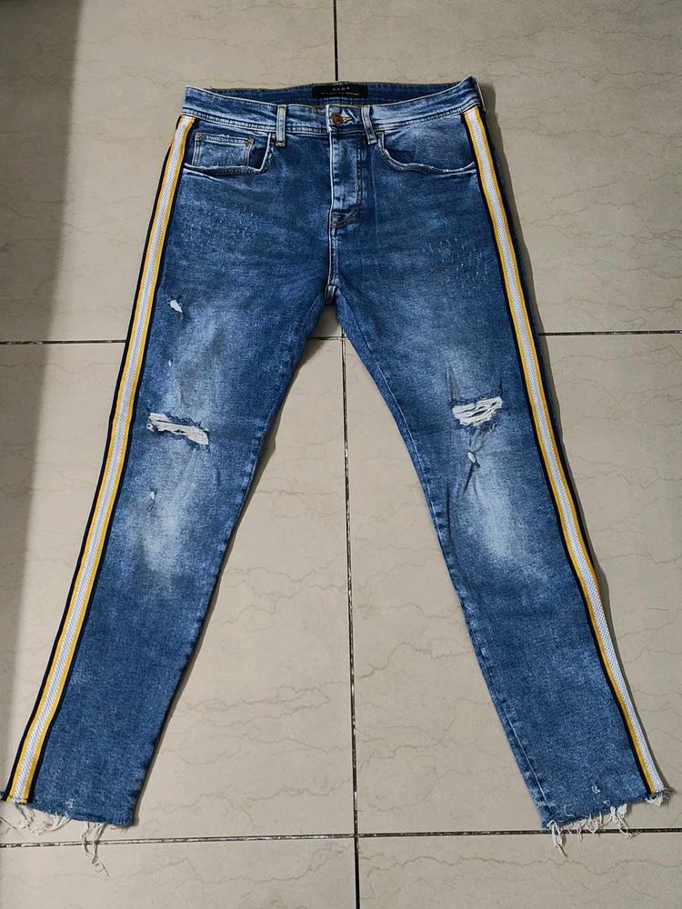 Zara Distressed Jeans