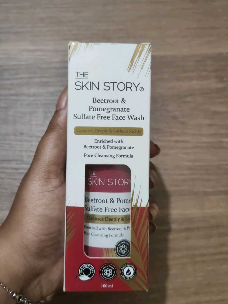 The Skin Story Beetroot &amp; Pomegranate Facewash
