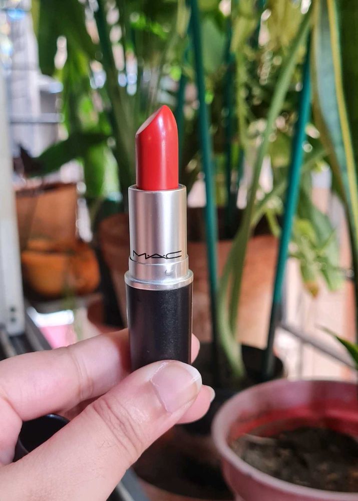 MAC Lipstick So Chaud