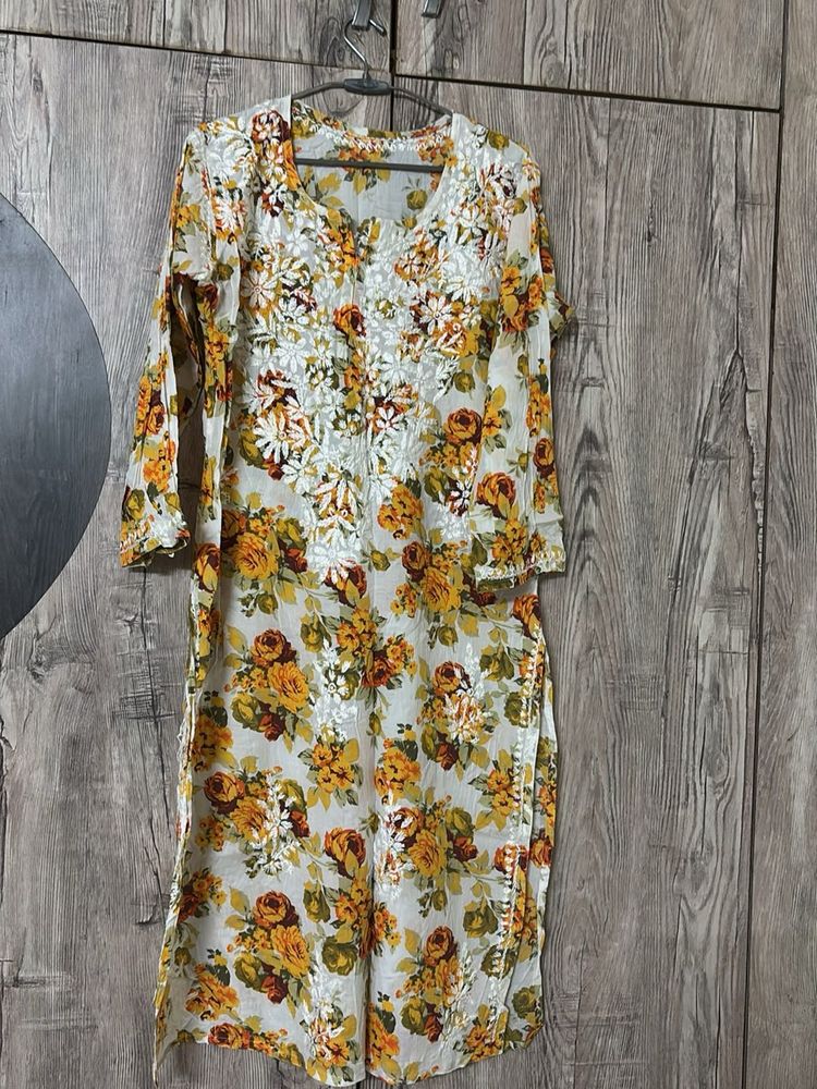 Floral Print chikenkari Kurta