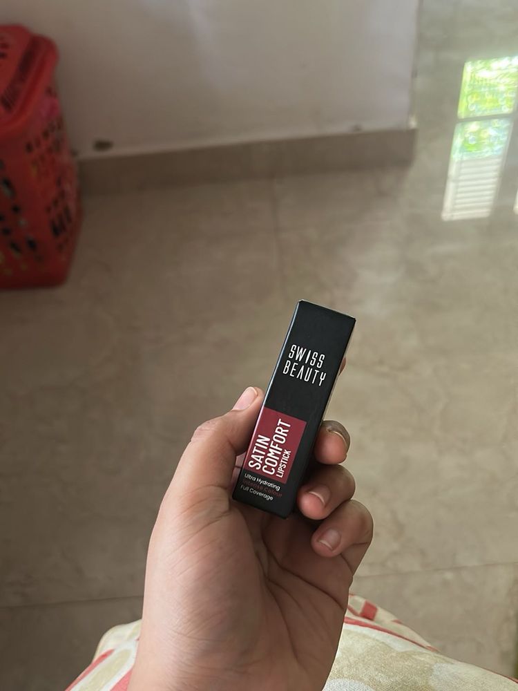 Swiss Beauty Satin Comfort Lipstick