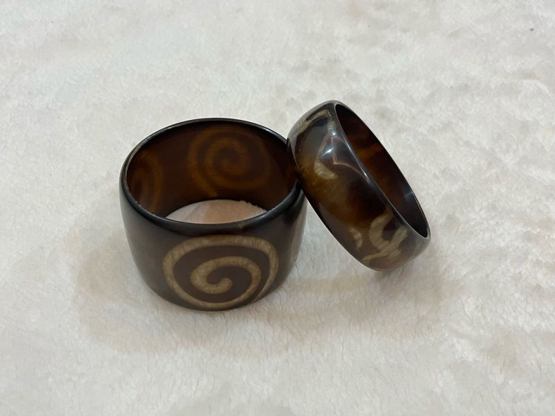 combo of 2 vintage brown bangles