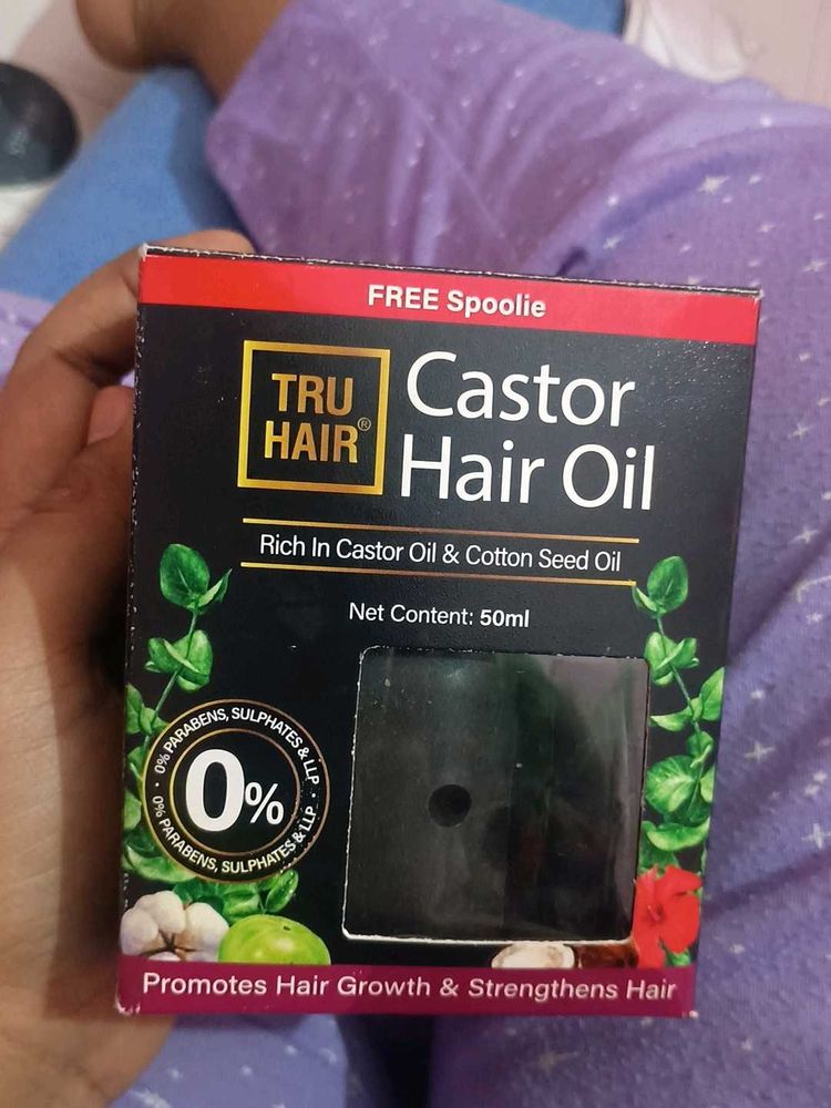 Castor Hair Oil  .With Free Natural Biotin Shampoo