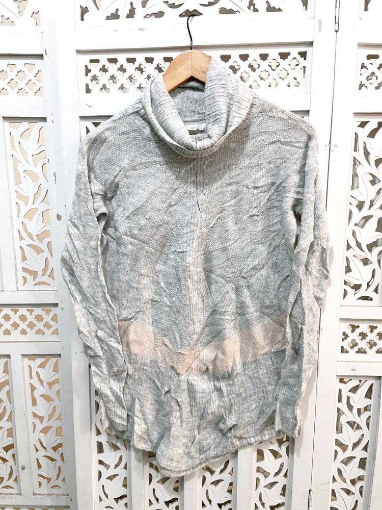 🏷️New With Tag Gray Turtleneck Sweater A