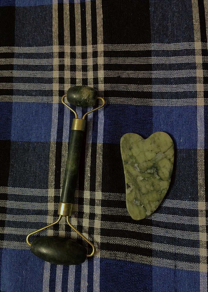 Jade Roller &amp; Gua Sha Set
