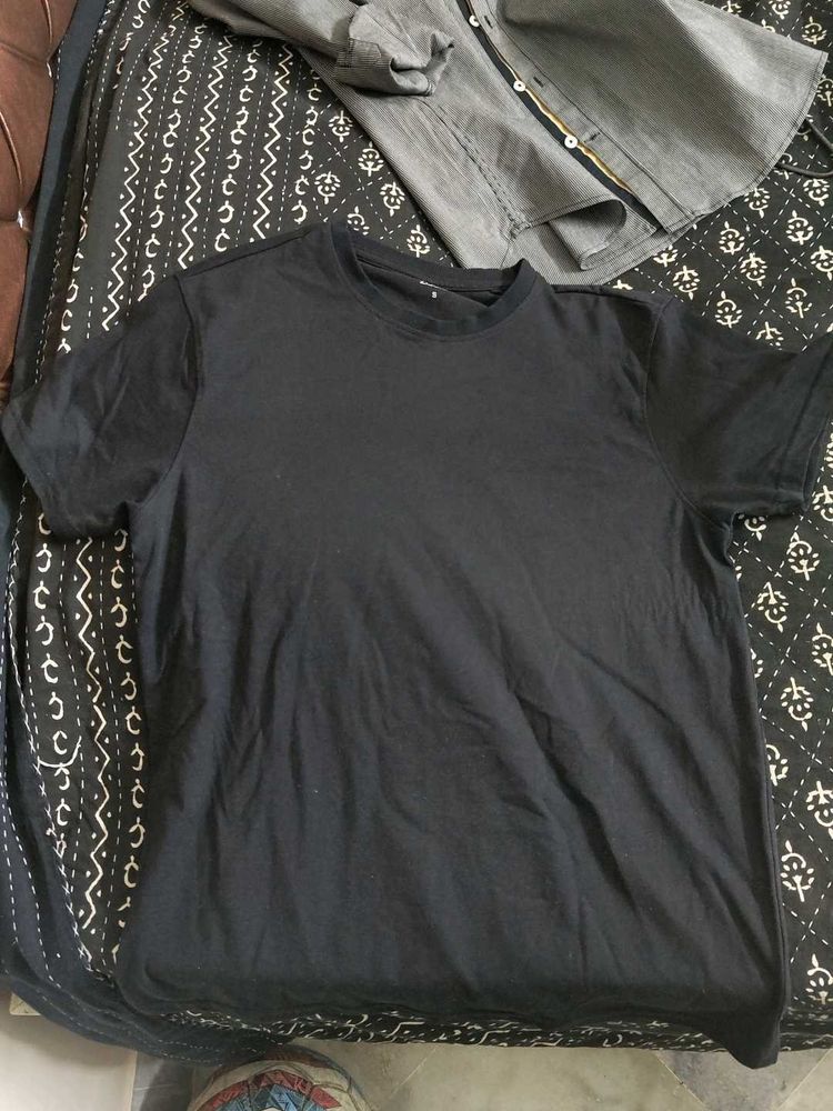 Black Casual T-Shirt Zudio