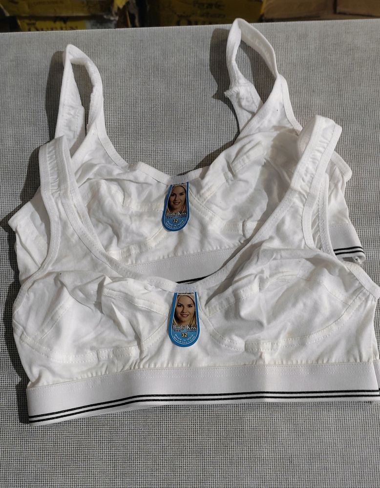 Sport Bra 2pics Size 32