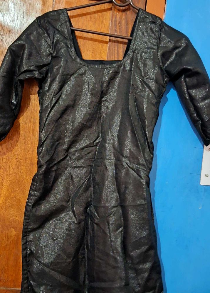 Black Kurti