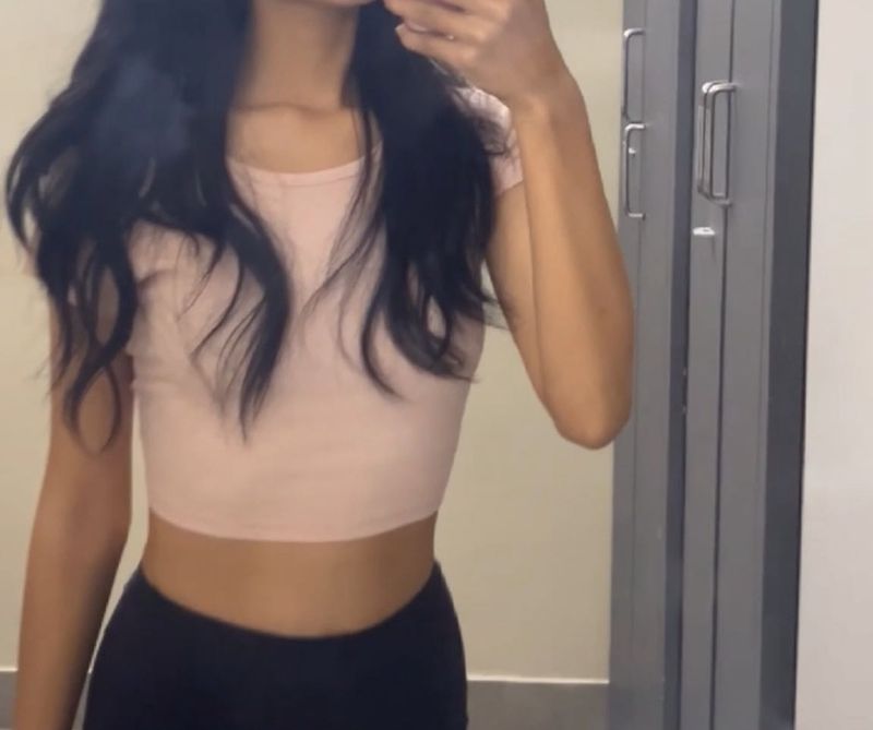 Baby Pink Ribbed Crop Top 🌸