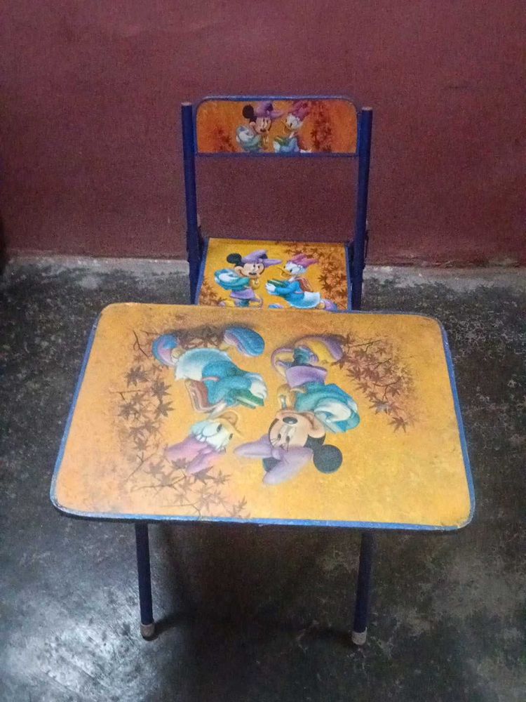 Kids Table &amp; Chair Set