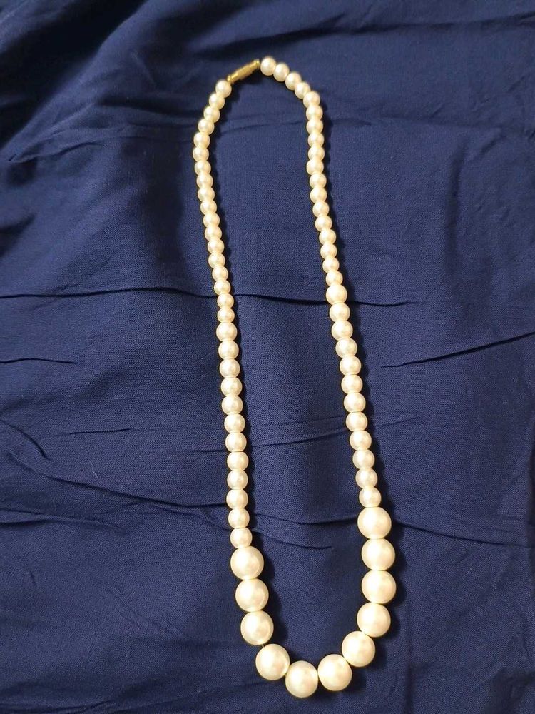 Vintage Faux Pearl Necklace