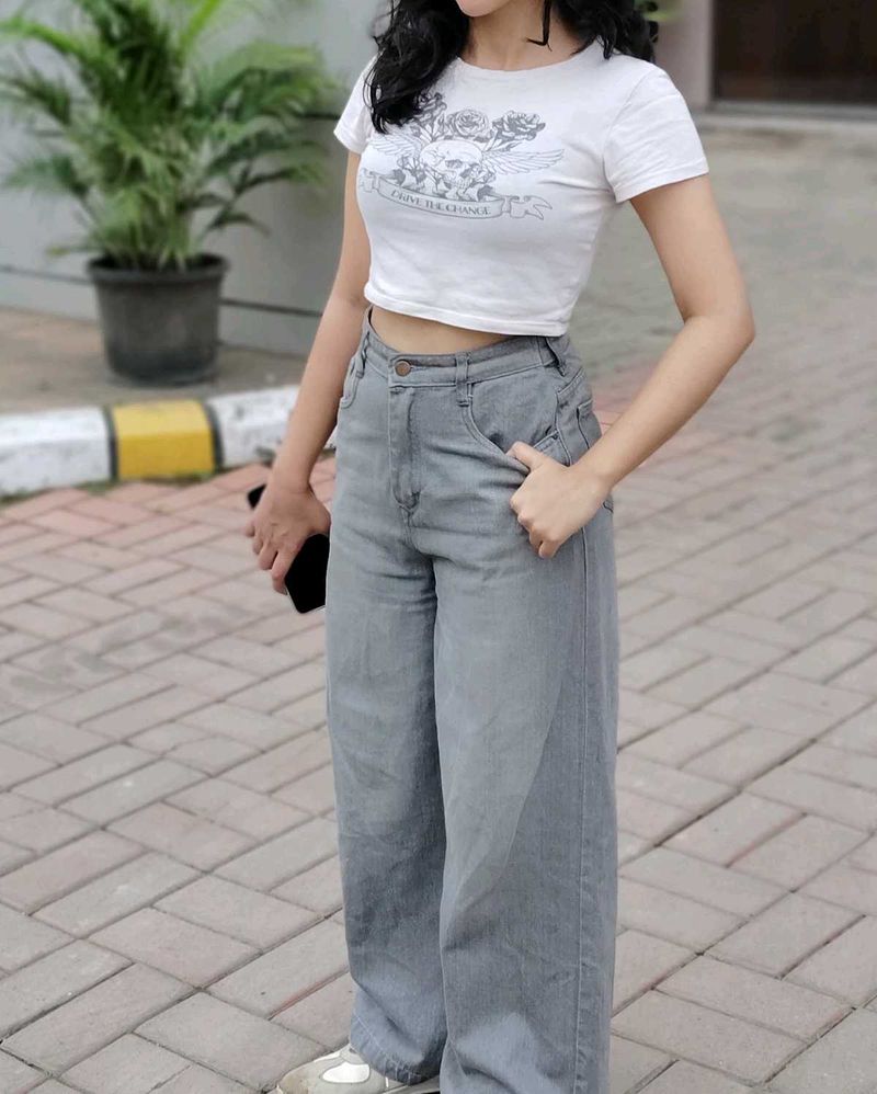 H&amp;M Cream Crop Top