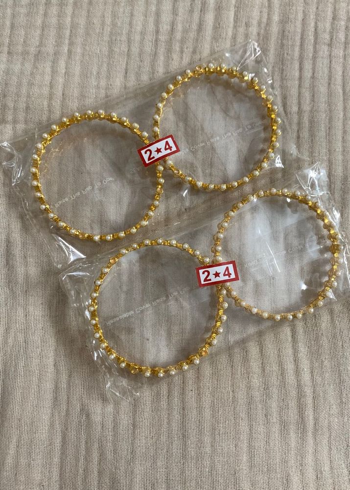 Pearl &amp; Gold Bangle Set
