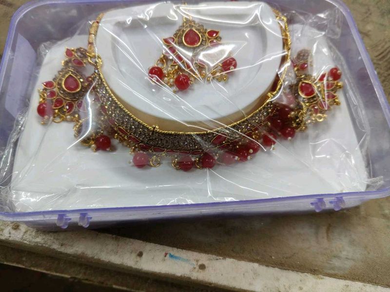 Beautiful Red Eligent Nacless.. Sale Offer