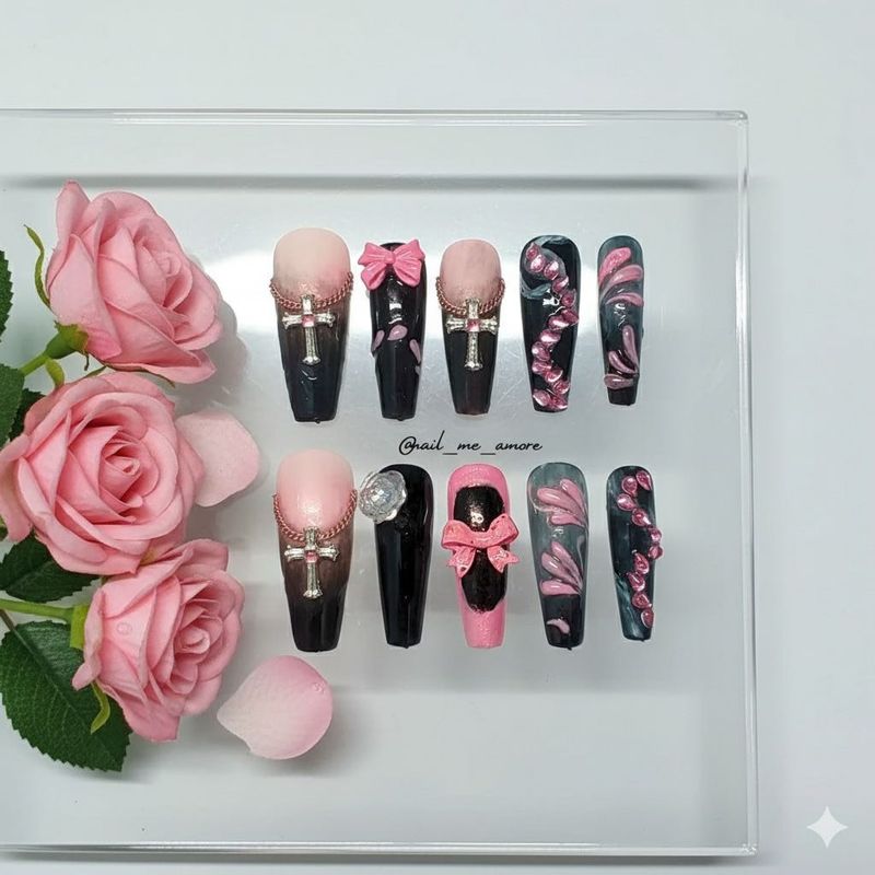 Press on nails Pink &amp; black chains &amp; cross